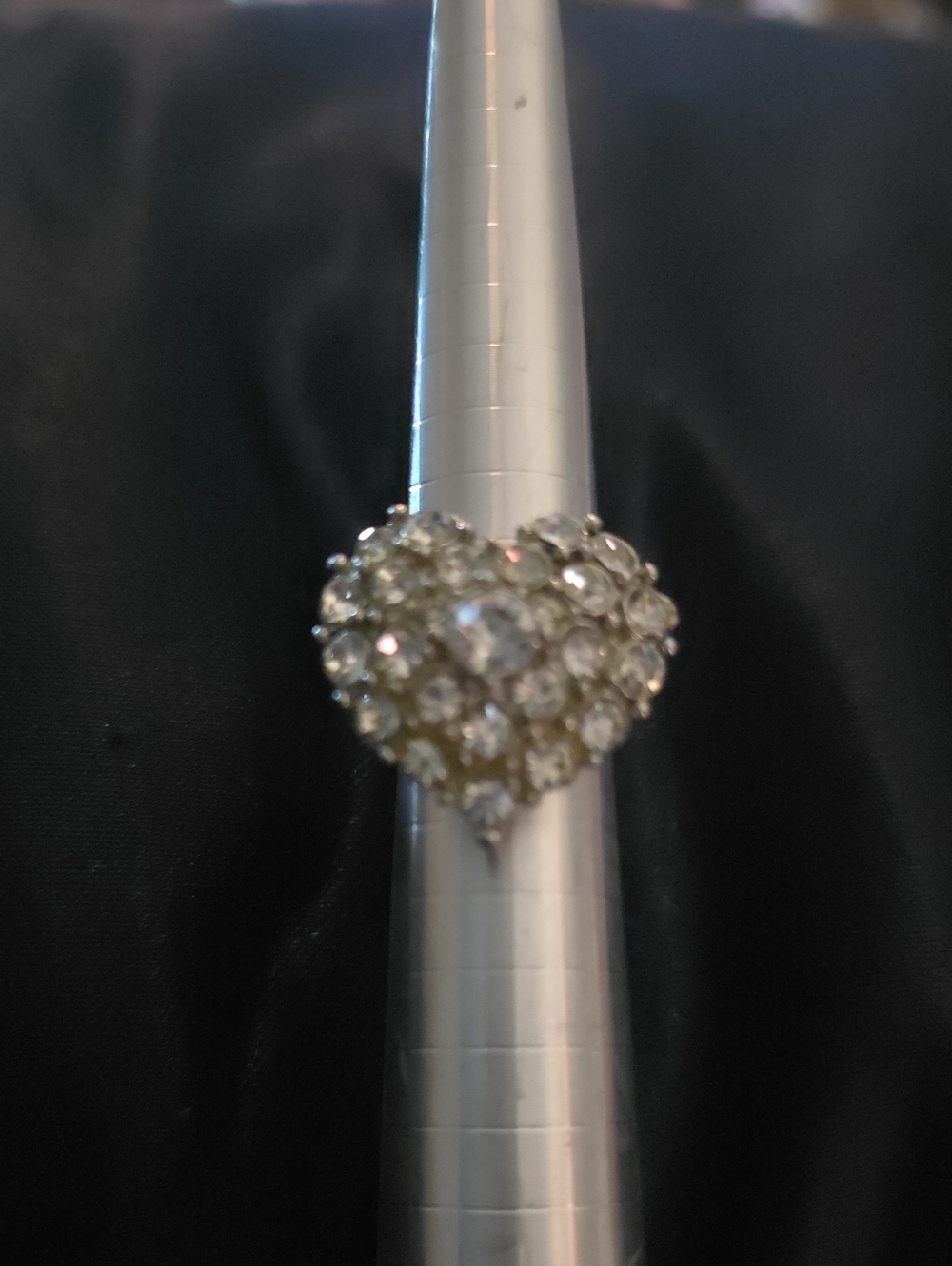 Source Unknown Clear Crystal Heart Ring in Silver